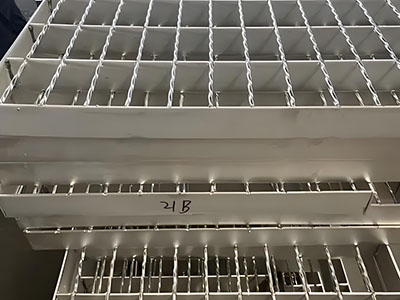不锈钢钢格栅板案例